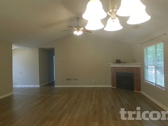 2nd image of 104 Kimbell Farm Dr