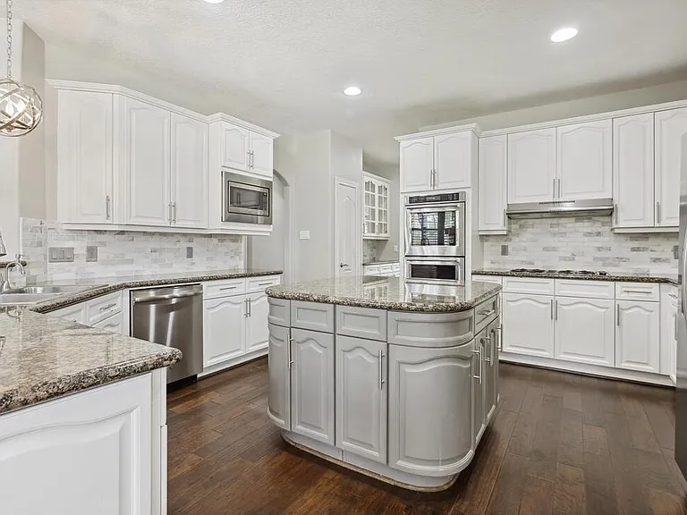 5819 Santa Fe Springs Dr — Photo 4