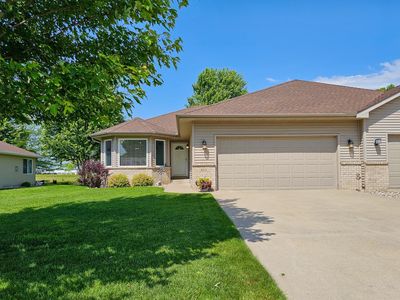812 S Chestnut St, Belle Plaine, MN, 56011
