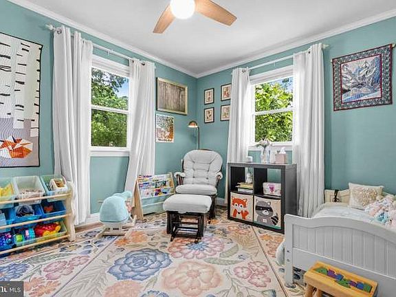 3rd image of 3241 Holly Hill Dr #1