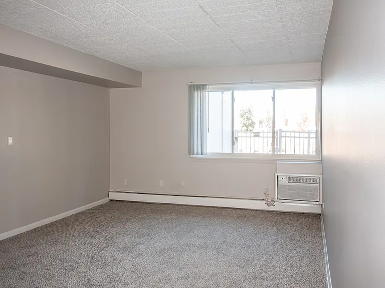 Ventnor - Living Room