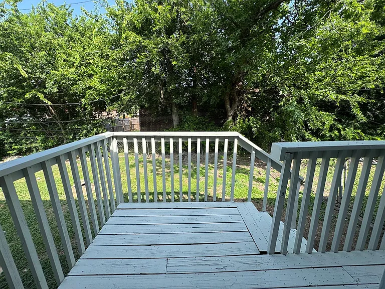 1301 Franz Dr — Photo 22
