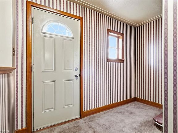 4th image of 28 Green Meadow Rd