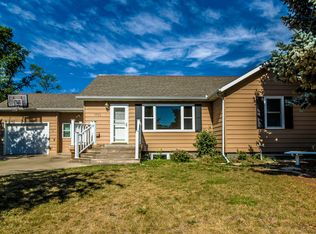 1730 S 1st St, Aberdeen, SD 57401