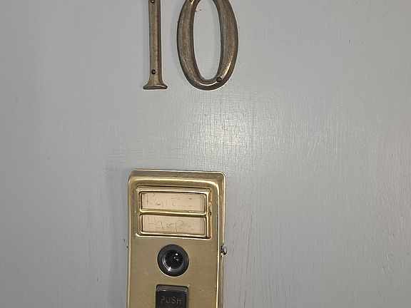 3rd image of 3339 Epworth Ave APT 10