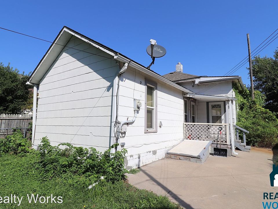 2nd image of 835 A St