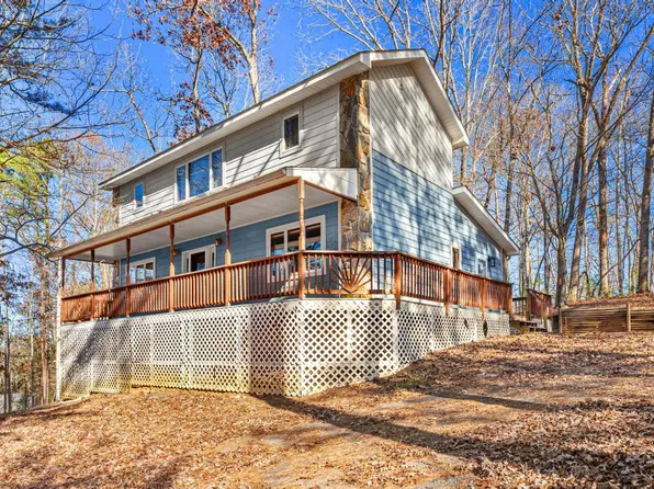 233 Chestnut Dr, Westminster, SC 29693