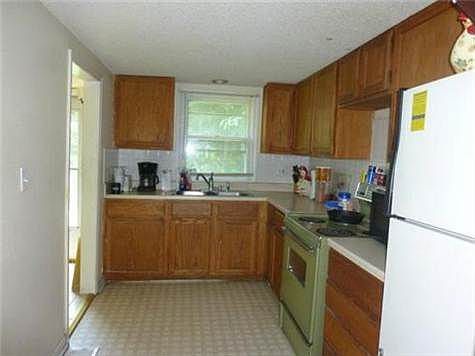 4th image of 1053 Grandview Blvd