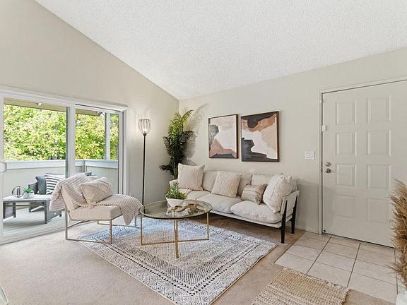 4th image of 1058 Tekman Dr