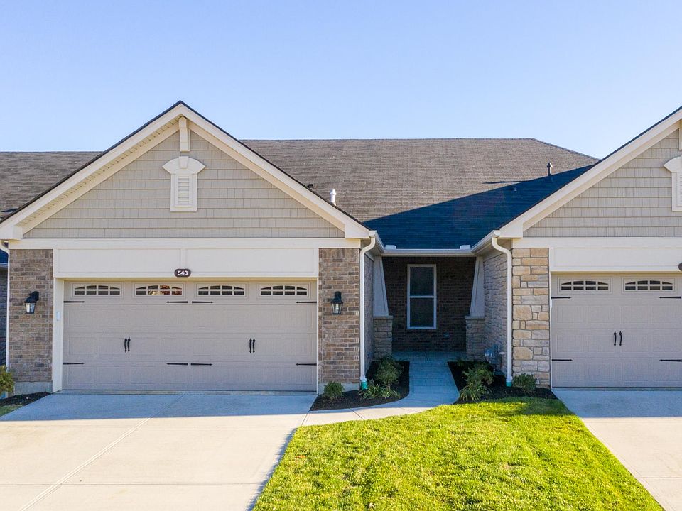 The Oakmont C Exterior