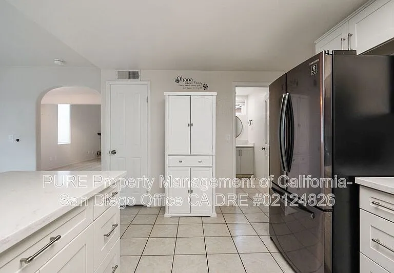 7105 Berry Park Ln — Photo 6