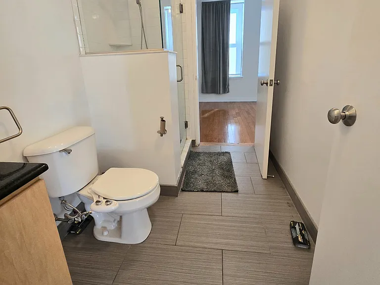 1232 Chestnut St #6002 — Photo 11