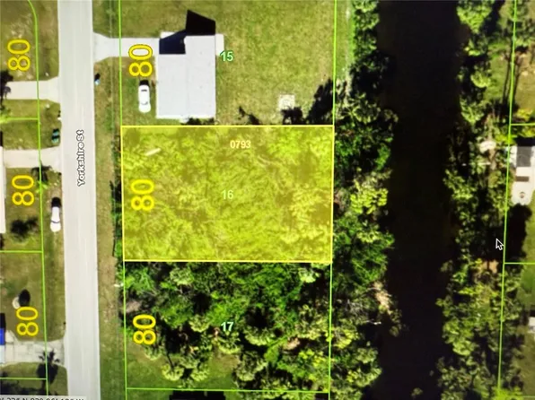 1402 Yorkshire St Lot 16, Pt Charlotte, FL 33952