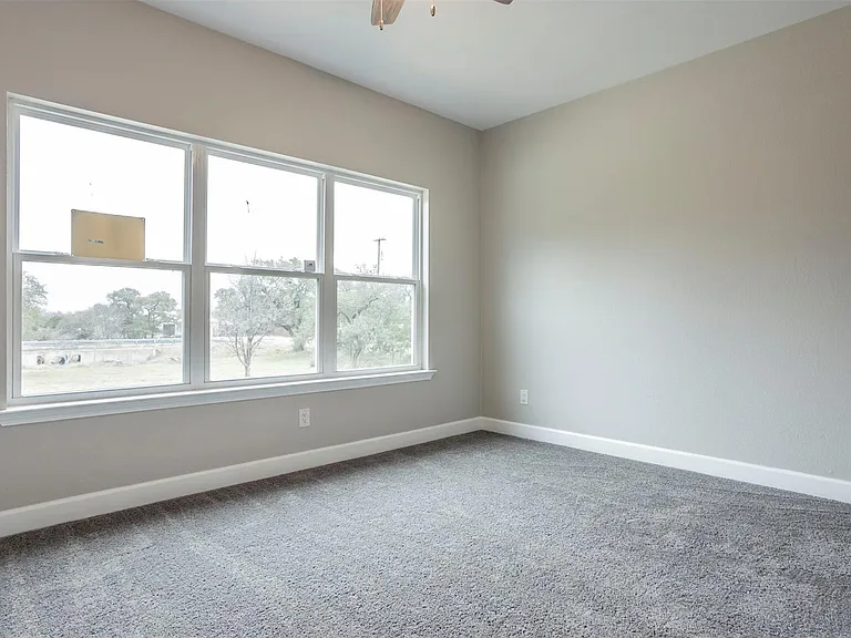 2718 Leslie Ln — Photo 19