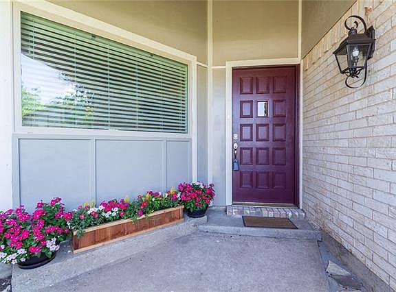 4th image of 3817 Buckingham Ct