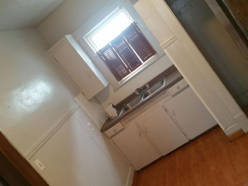 1st image of 124 Homer St