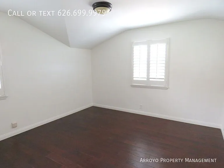 1165 Leonard Ave — Photo 18