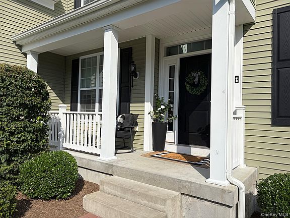 3rd image of 48 E Van Buren Way