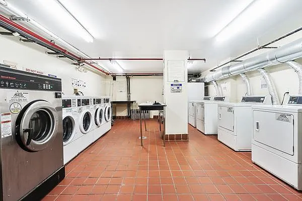 Sold by Avenue Sotheby's International Realty | media 20