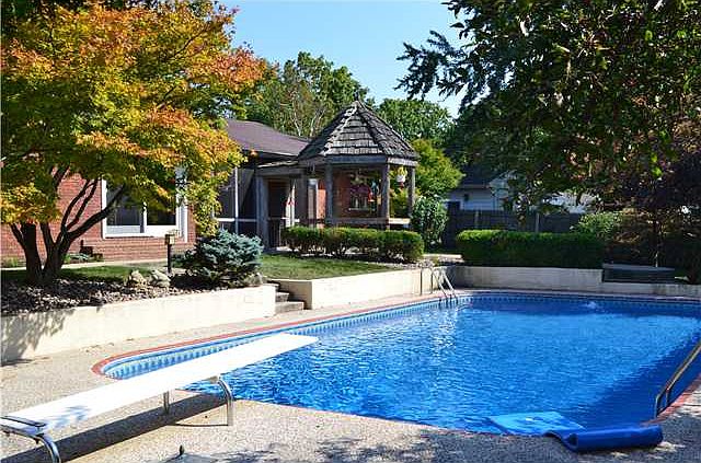 Retreat & indulge in luxury