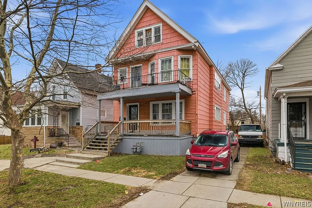 404 Northland Ave photo 1