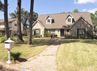 8226 Middlebury Ln, Houston, TX 77070
