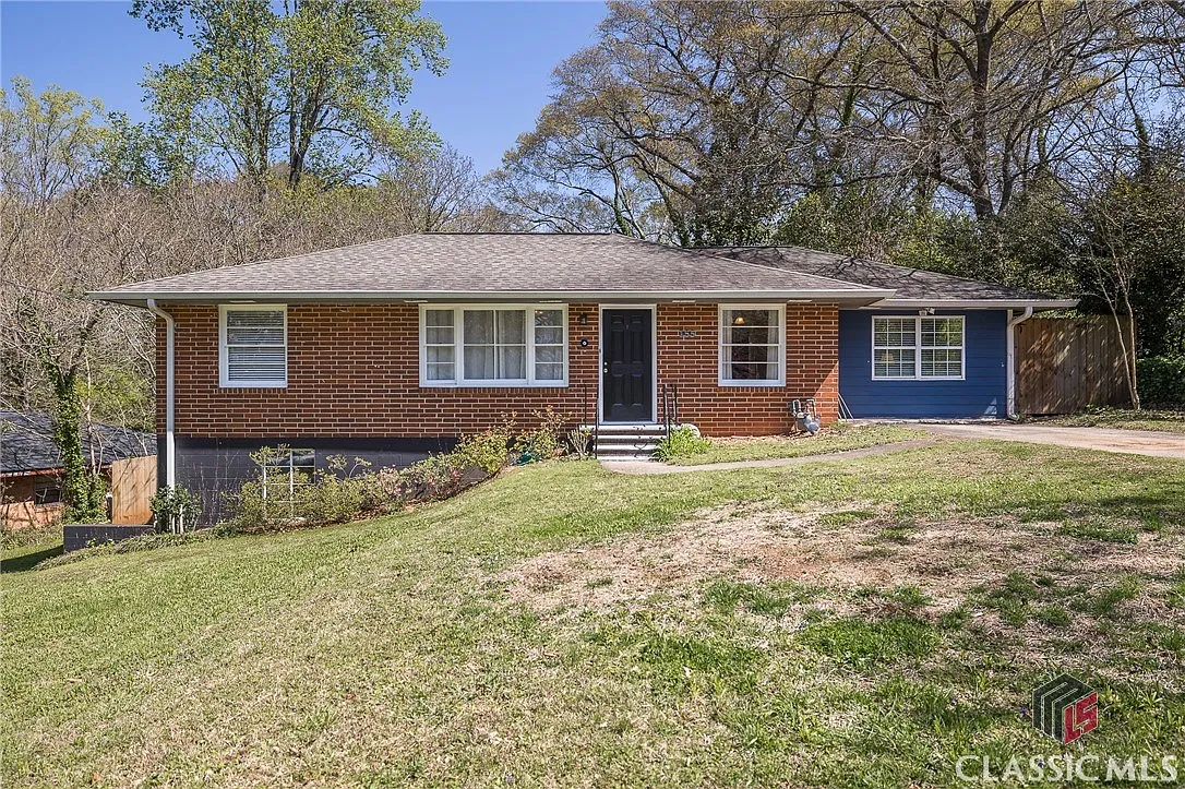 155 Glencrest Drive photo 1