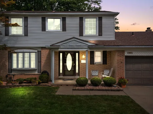 37072 Munger Dr, Livonia, MI 48154
