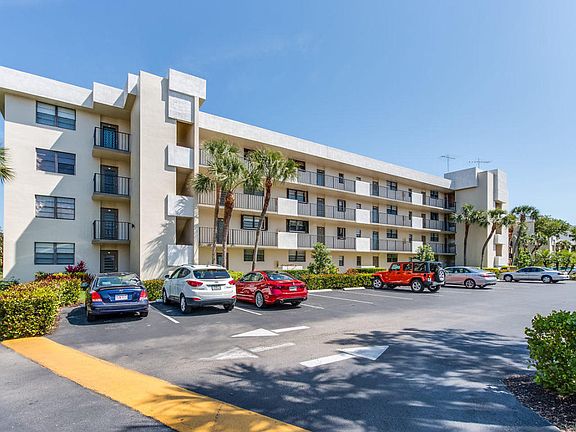 3rd image of 2410 Deer Creek Country Club Blvd APT 306