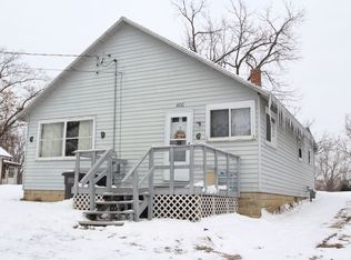 400 Lake St, Mukwonago, WI 53149