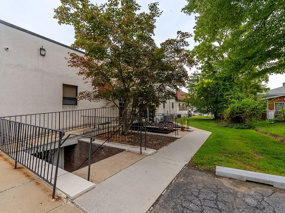 617 Stemmers Run Rd #P