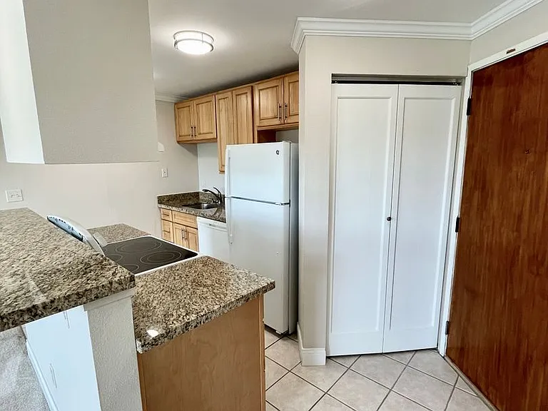 1410 W Raye St — Photo 18