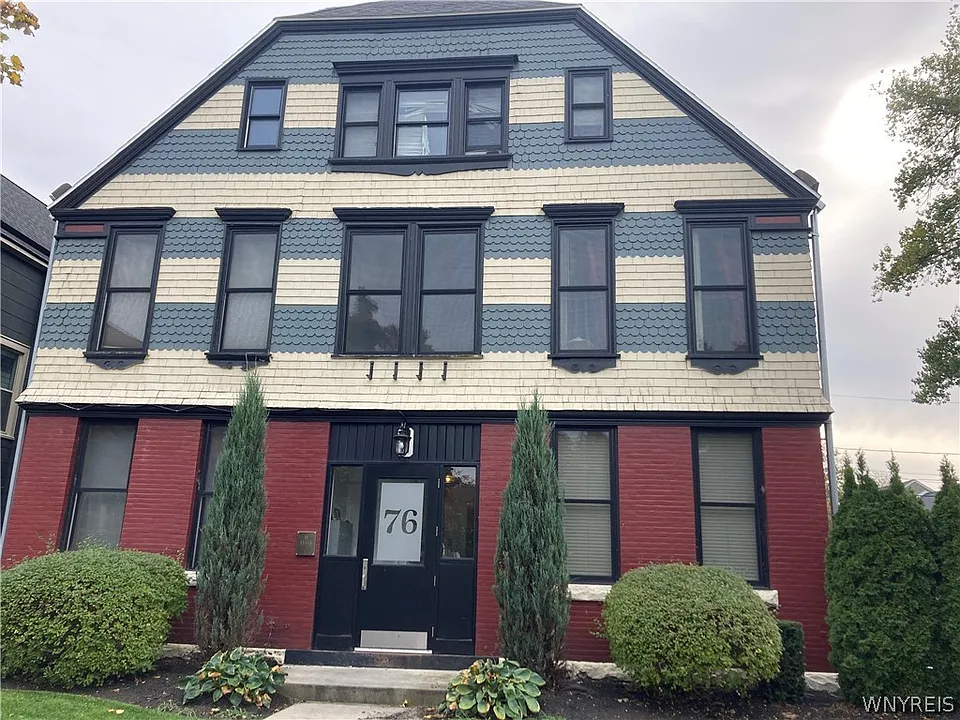 76 Tracy St #1