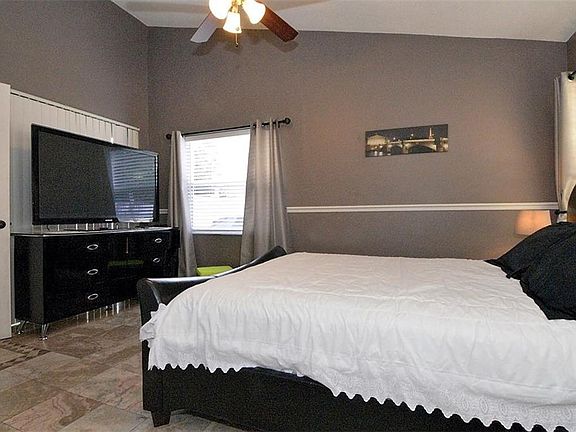 3rd image of 13140 Cog Hill Way