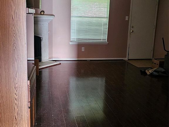 3rd image of 11034 Bradford Way Dr