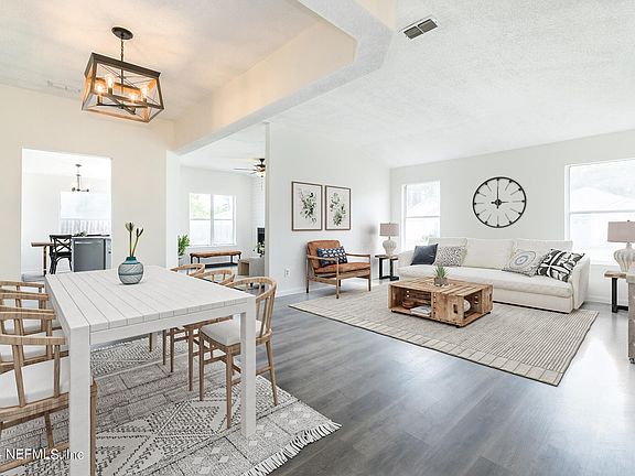 3rd image of 12367 SONDRA COVE Court