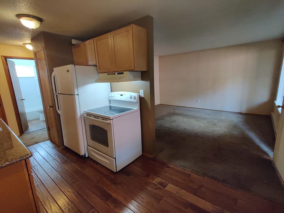 1st image of 818 N L St #4
