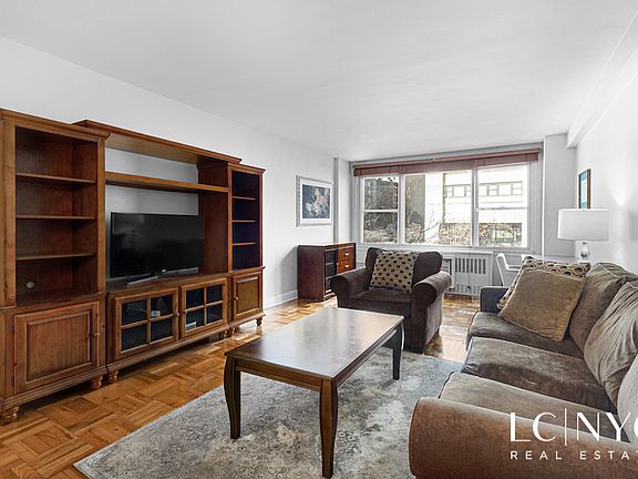 5th image of 201 E 37th St APT 3G