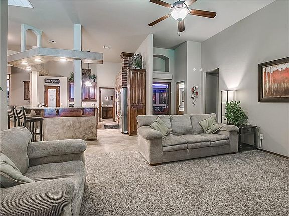 4th image of 3216 Chesterfield Pl