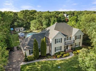 9 Fieldwood Dr, Bourne, MA 02532