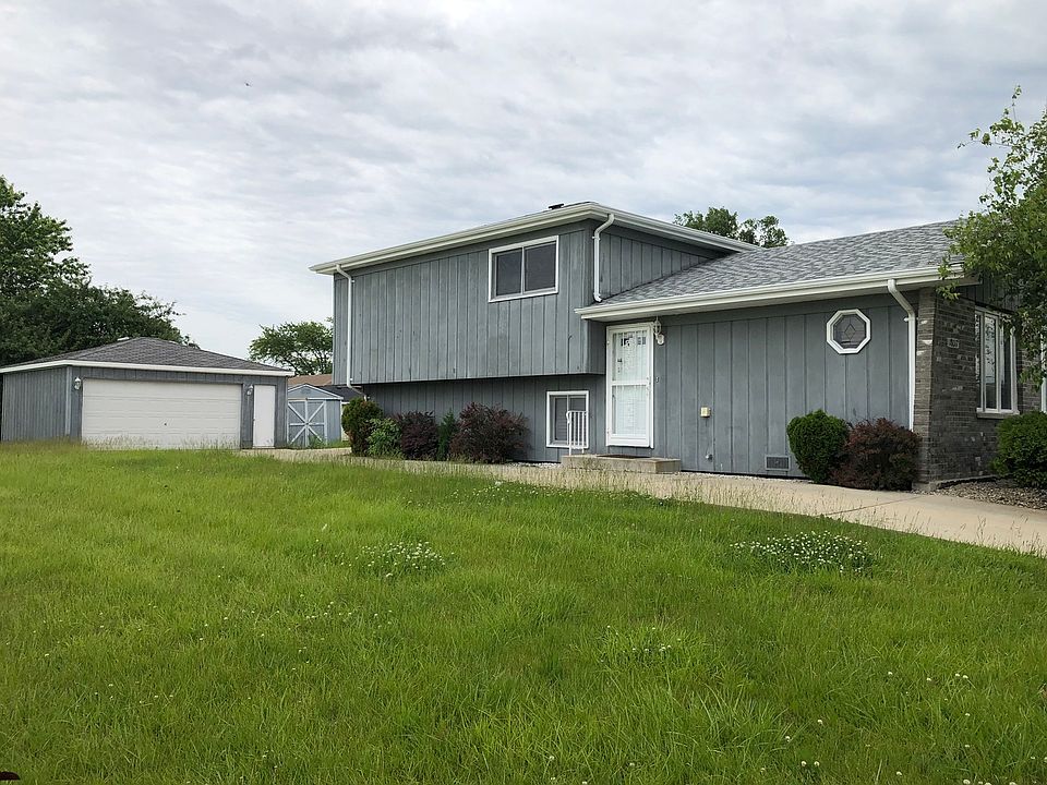 1st image of 18017 Idlewild Dr