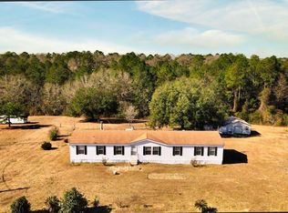 26230 Longvue Dr, Picayune, MS 39466