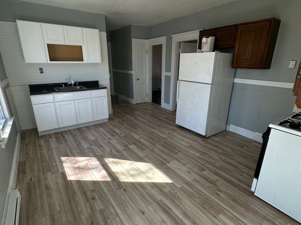 149 Southmayd Rd #3, Waterbury, CT 06705