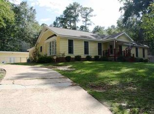 489 Hampton Pl, Ozark, AL 36360