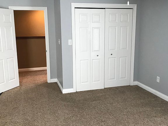 Large bed room up stairs