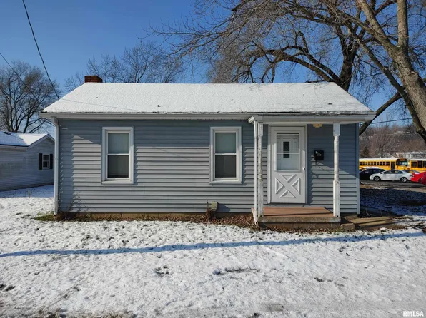 122 Crawford Ave, East Peoria, IL 61611