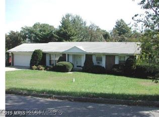 7407 Locust Dr, Hanover, MD 21076