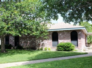 207 Oak Hill Dr, Kerrville, TX 78028