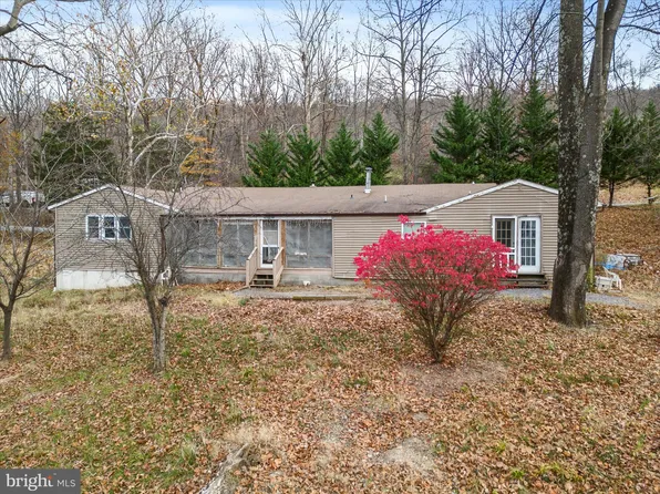 376 Lamonte Dr, Harpers Ferry, WV 25425