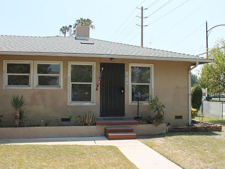 1st image of 1613 W Victory Blvd #1613